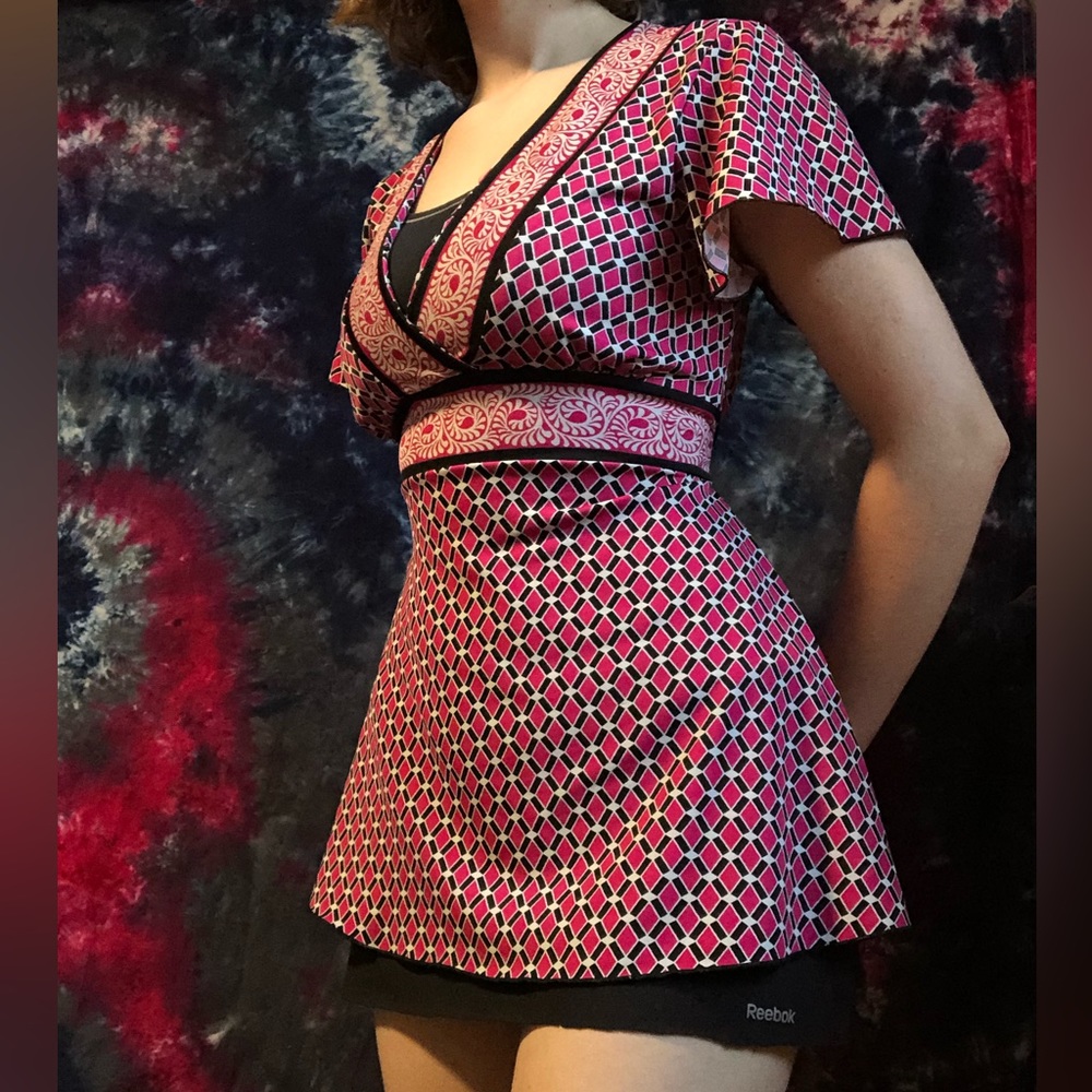Hot tempered hot pink and black blouse